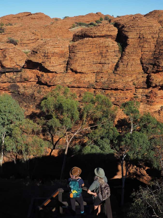 Uluru: 4-Day Rock to Rock Adventure Tour - Food, transport and the group setup