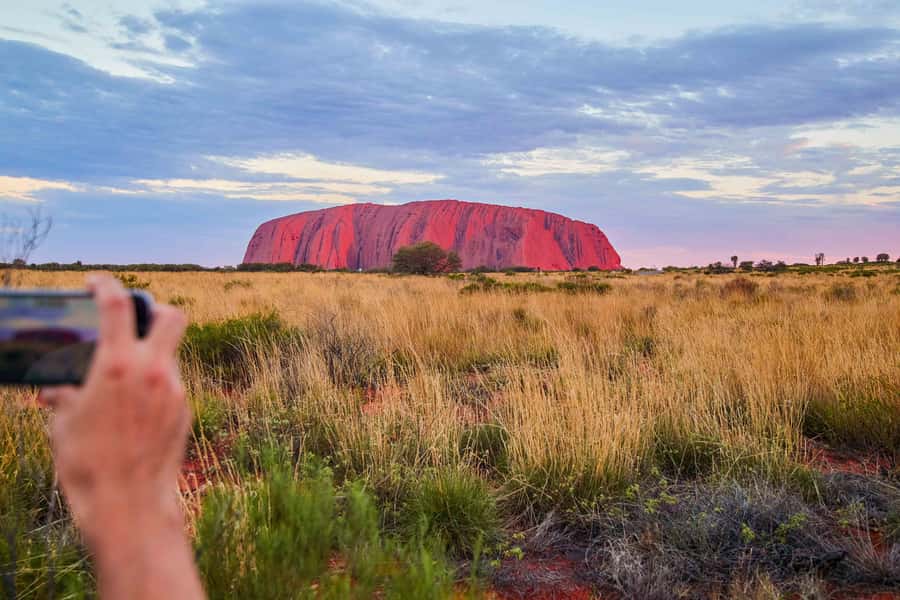 Uluru: Sacred Sites & Sunset Tour with Wine & Cheeseboard - Who should book this Uluru sunset tour?