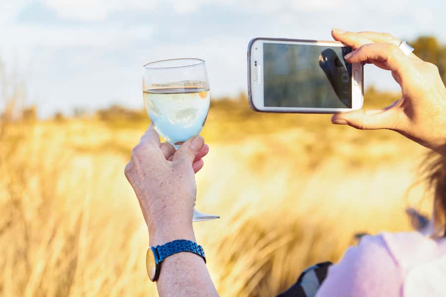Uluru: Sacred Sites & Sunset Tour with Wine & Cheeseboard - Timing, weather and what to pack