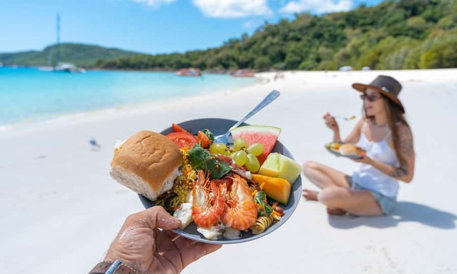 Whitsunday: Whitsunday Islands Tour with Snorkeling & Lunch - Hill Inlet Lookout and the shifting sands