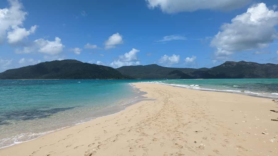Whitsundays Sailing & Snorkelling Day Tour – All Inclusive - The 30-minute banana boat ride