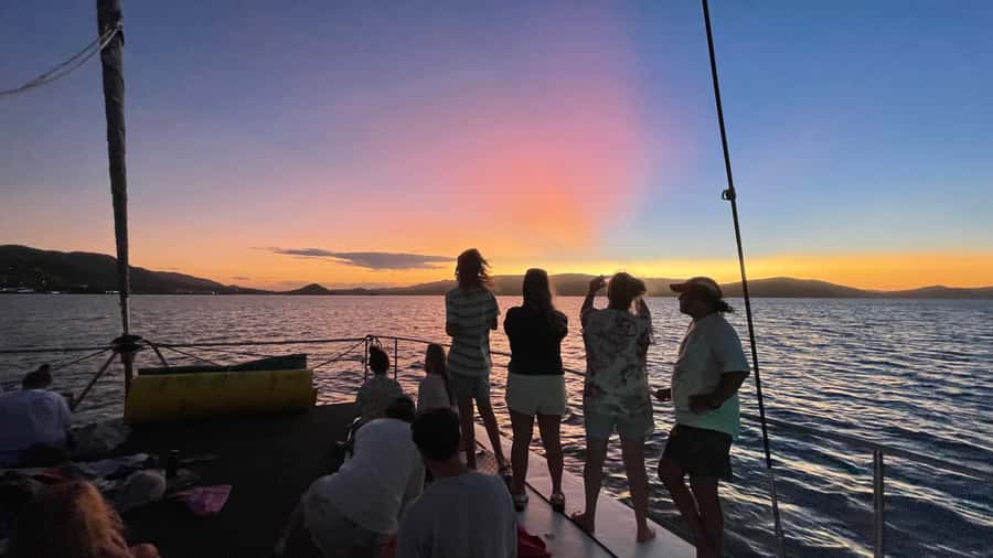 Whitsundays Sailing & Snorkelling Day Tour – All Inclusive - Free time at Langford Island