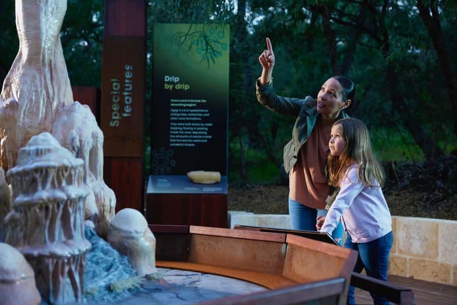 Yallingup: Ngilgi Cave Ancient Lands Experience - Guides without a fixed group