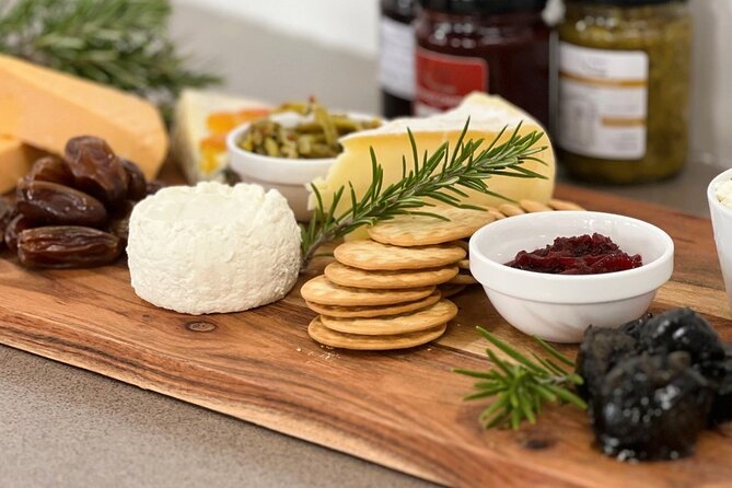 Yarra Valley Grazing Tour Wine, Cheese, Gin, Pizza from Melbourne - The best parts of the Yarra Valley grazing day