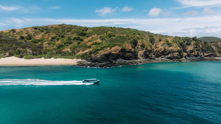 Yeppoon: Great Keppel Island Fast Boat Snorkel & Lunch Tour - What the price of $123 really includes