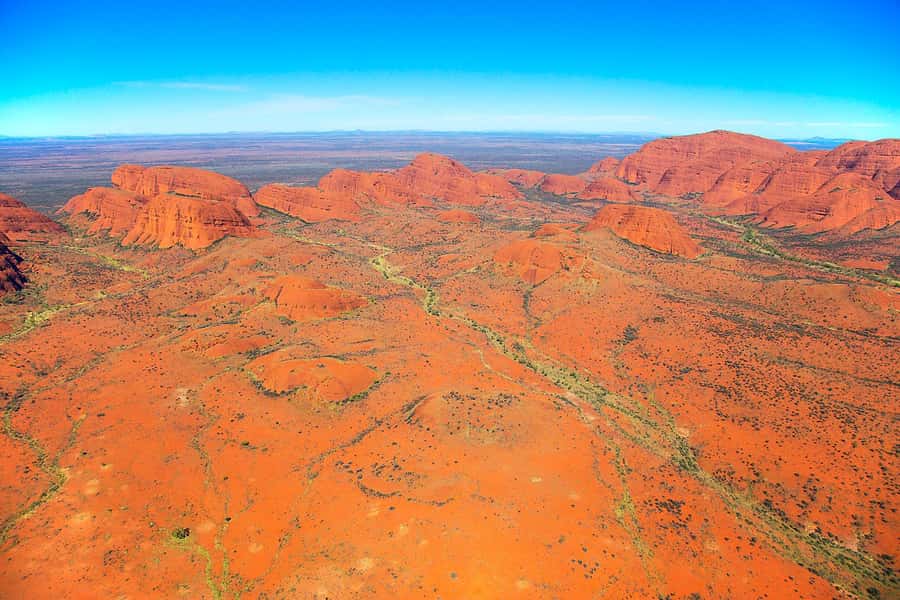 Yulara: Uluru & Kata Tjuta 25-Minute Helicopter Experience - Why the air makes Uluru look different